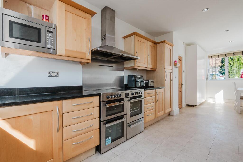 Breakfast Kitchen Aspect 4