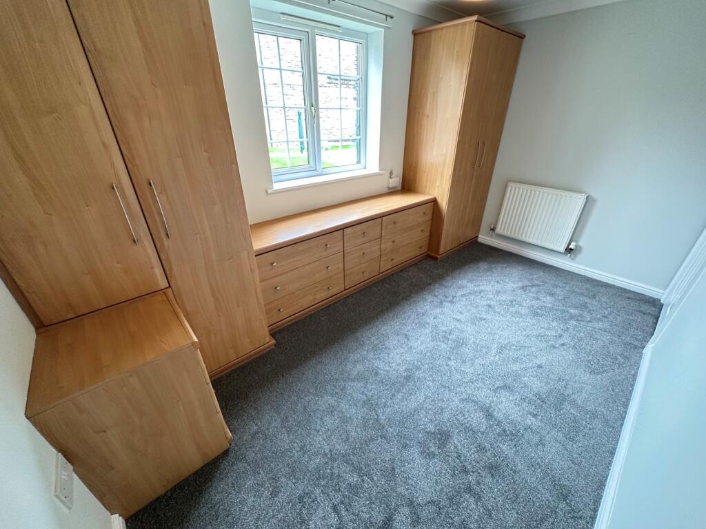 Bedroom 2(2)