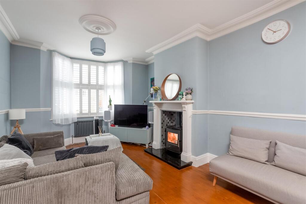 1 Glebe Place 1698-2.jpg