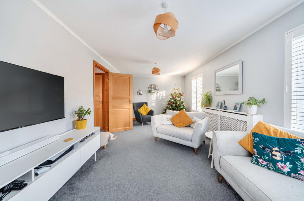 1387965-12-693acd...