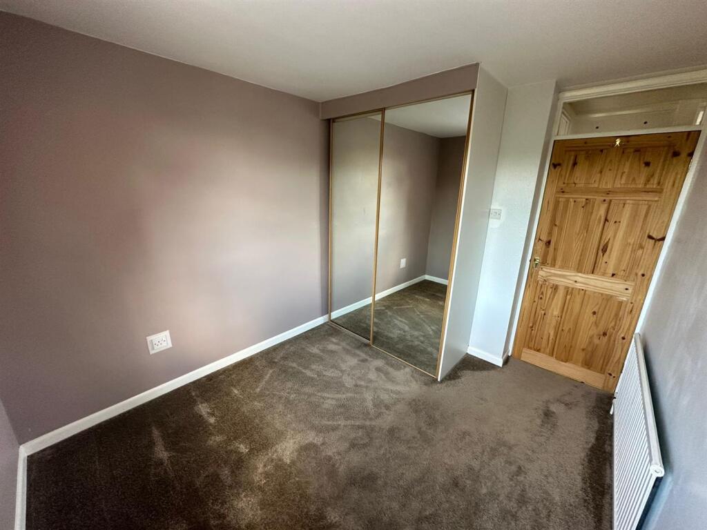 BEDROOM 2 (REAR)