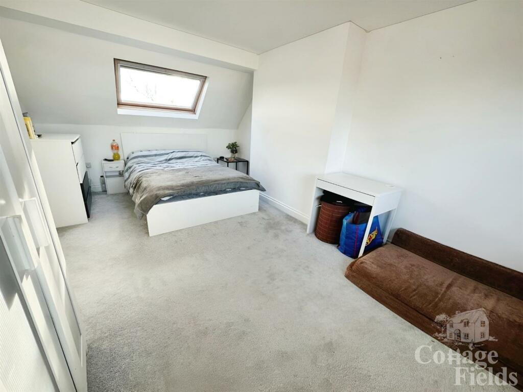 Loft 20Room.jpg