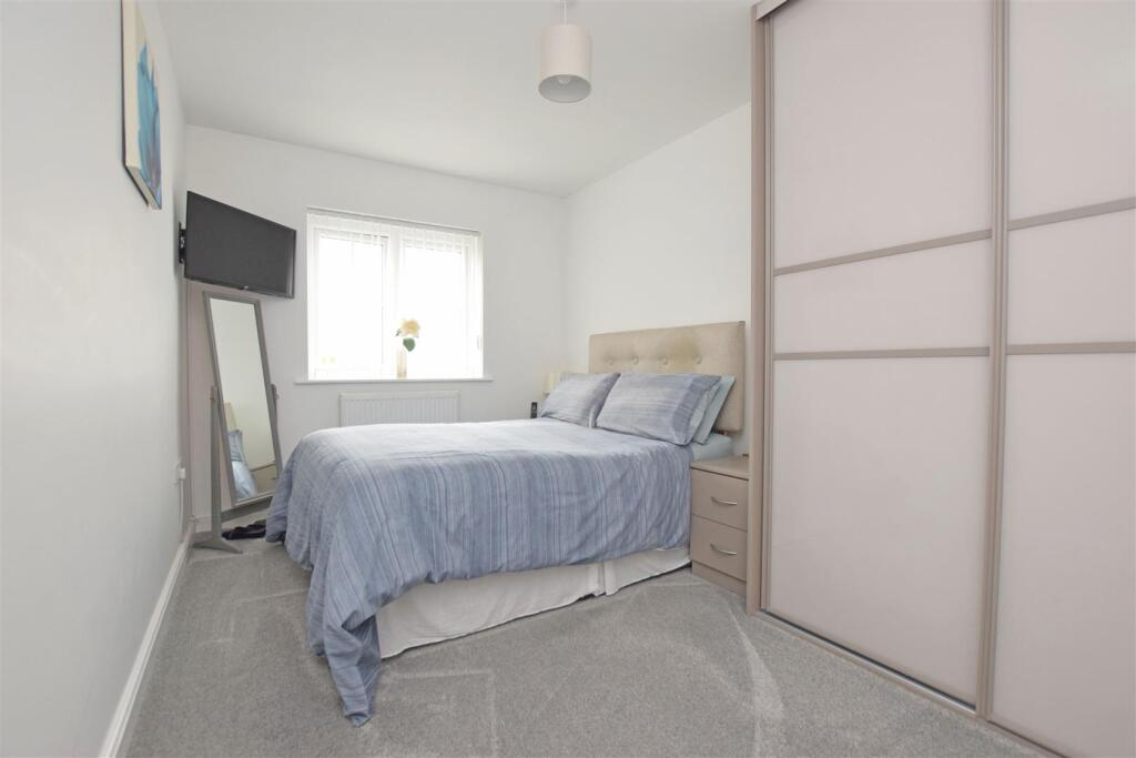 Bedroom.JPG