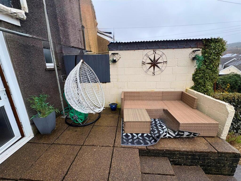 Rear Garden d (edit).jpg