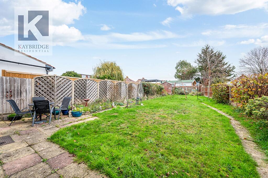 Walsingham Gardens, Epsom - KT19 0LX