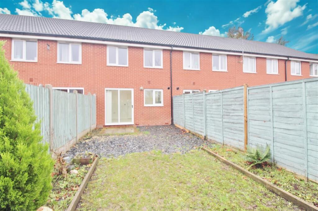 REAR GARDEN -