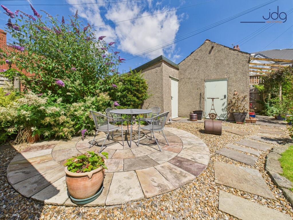 Patio, Garage &amp; Workshop