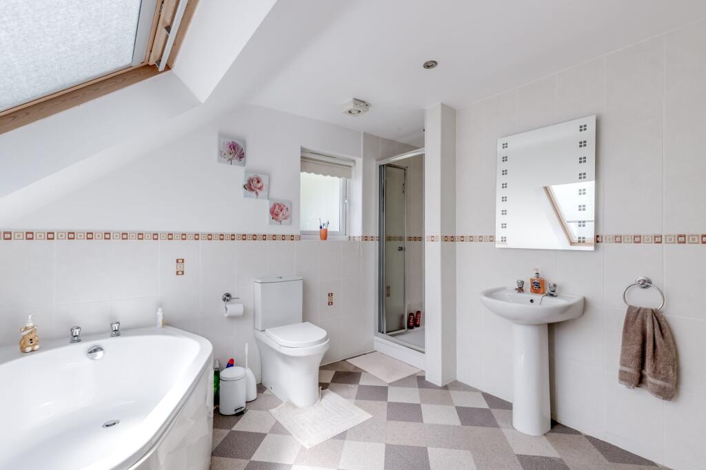 En-suite - Bedroom 3