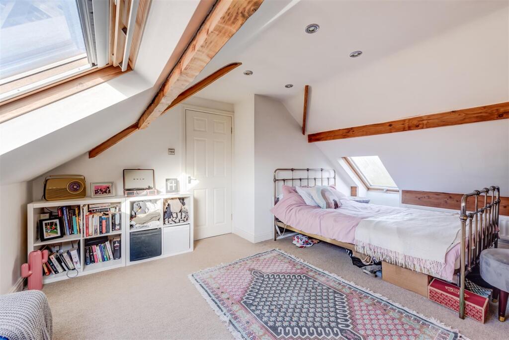 330MiddlewoodRoad(Interior)-30.jpg