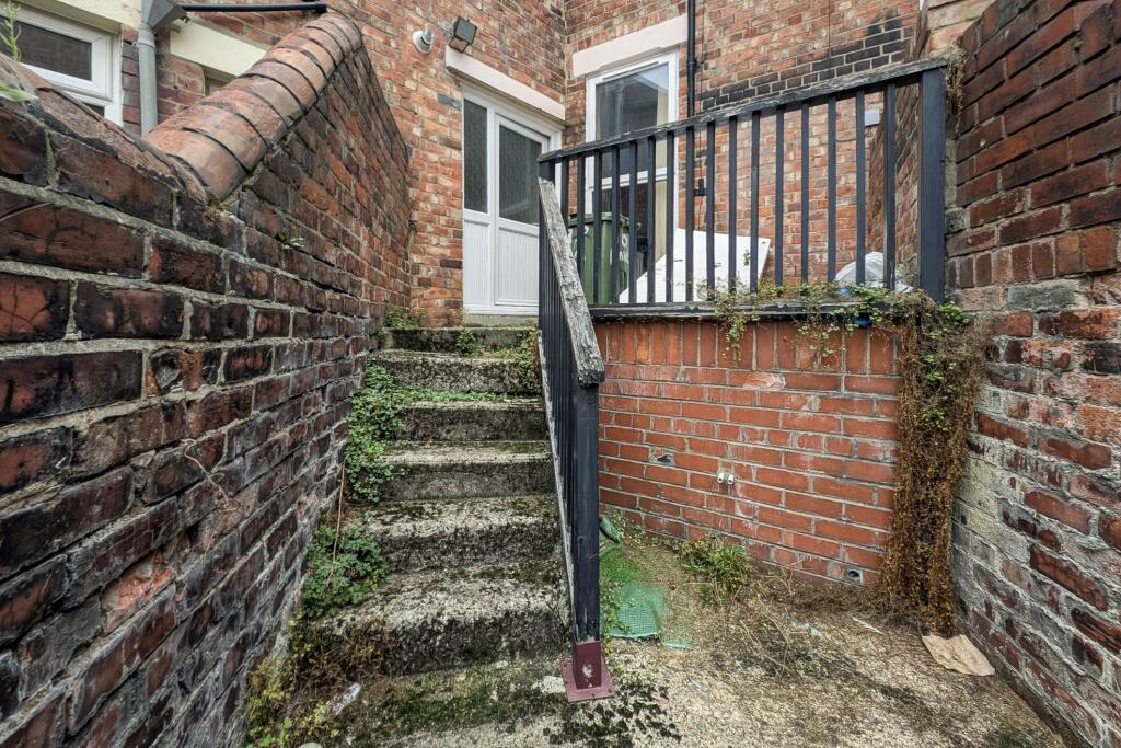 90 &amp; 90A Rawling Road, Gateshead, Tyne and Wear NE8 4QR