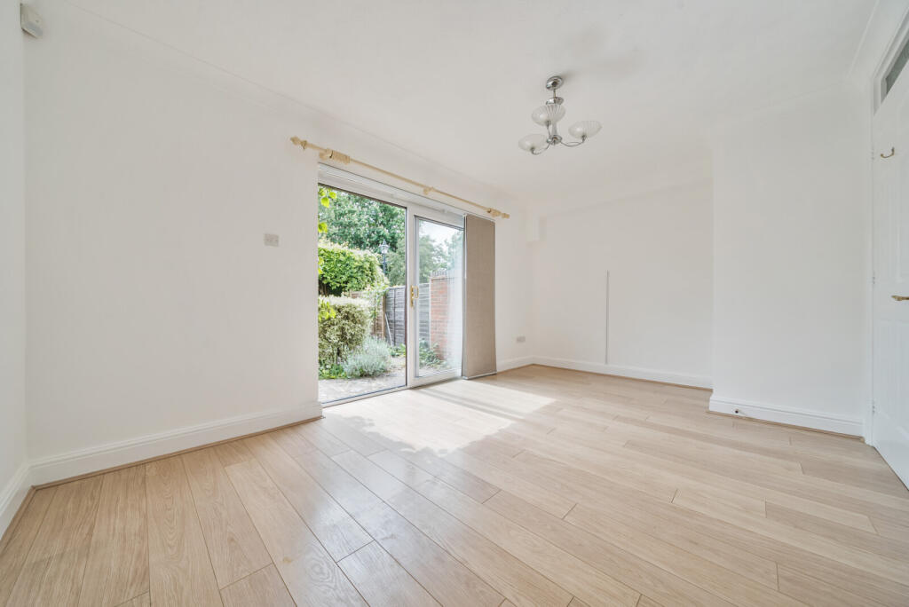 1296600-5-682b0ff...