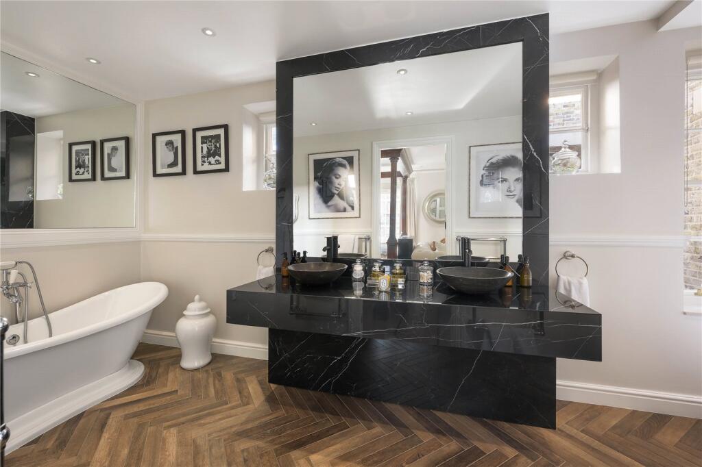 Principal Ensuite