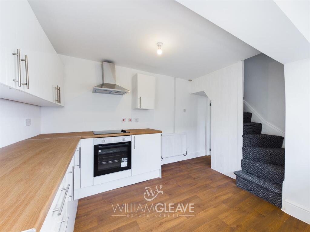 CAM01640G0-PR0009-ST