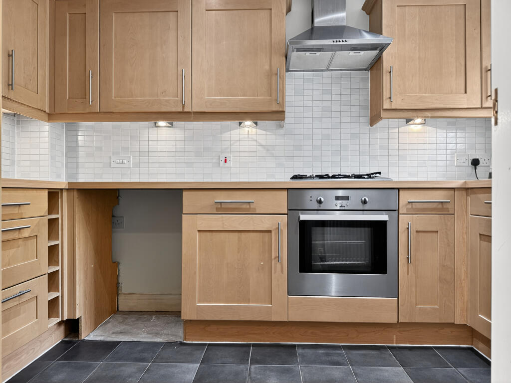 Modern Fitted Kitchen