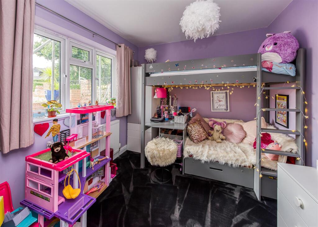 82 Station Road-Bedroom 3.jpg