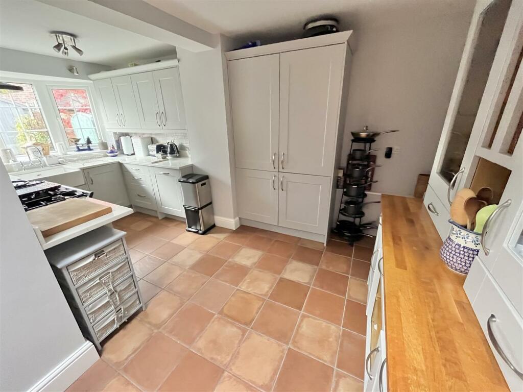 Kitchen Aspect 2