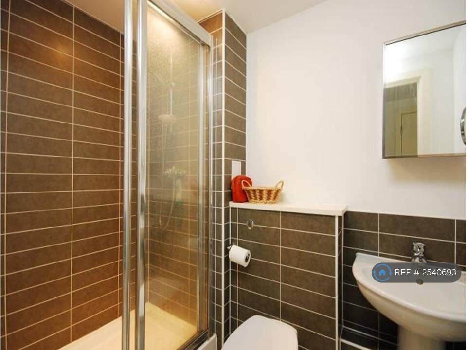 Ensuite Bathroom