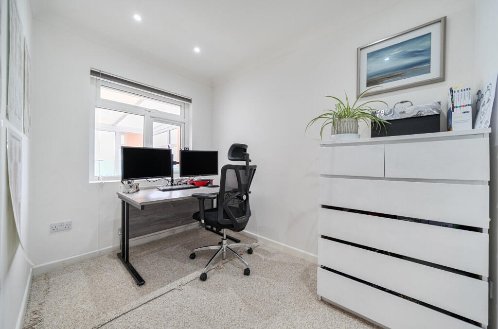 1368944-18-68f776...