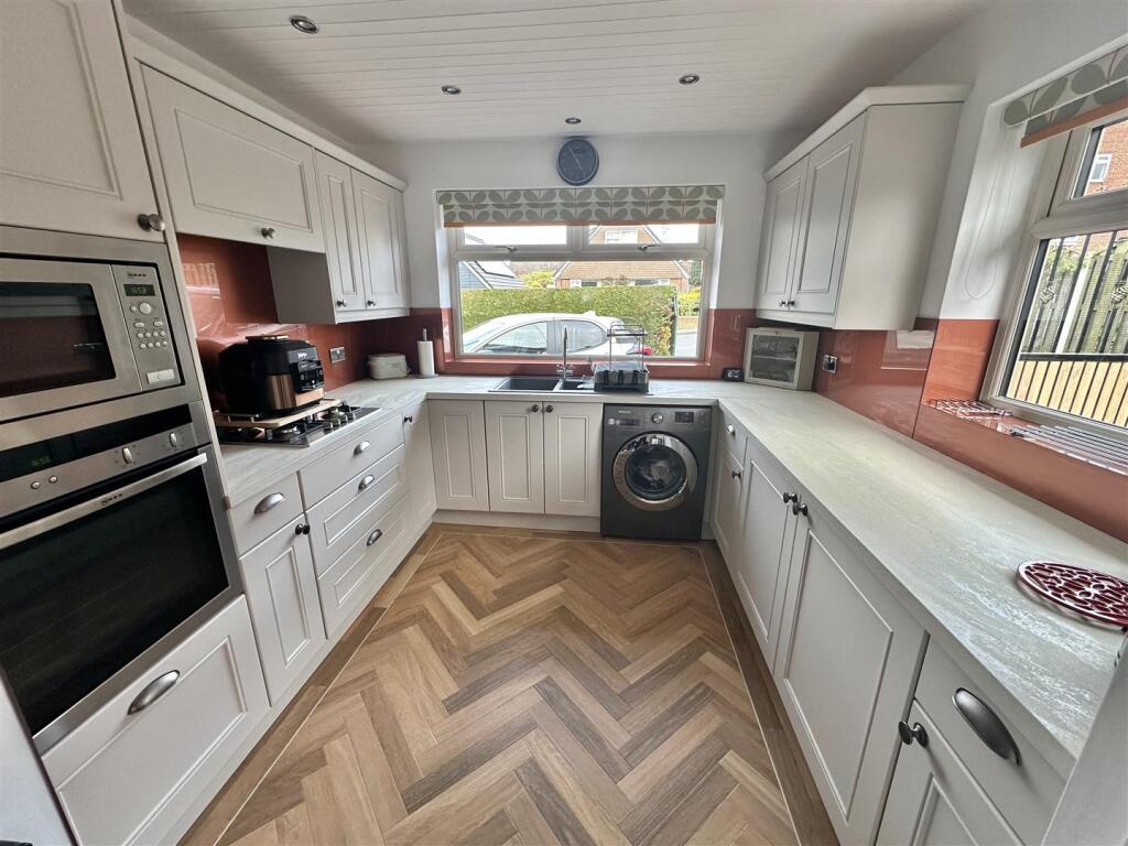 Bramleys Estate Agents - Liversedge Hall Lane - Li