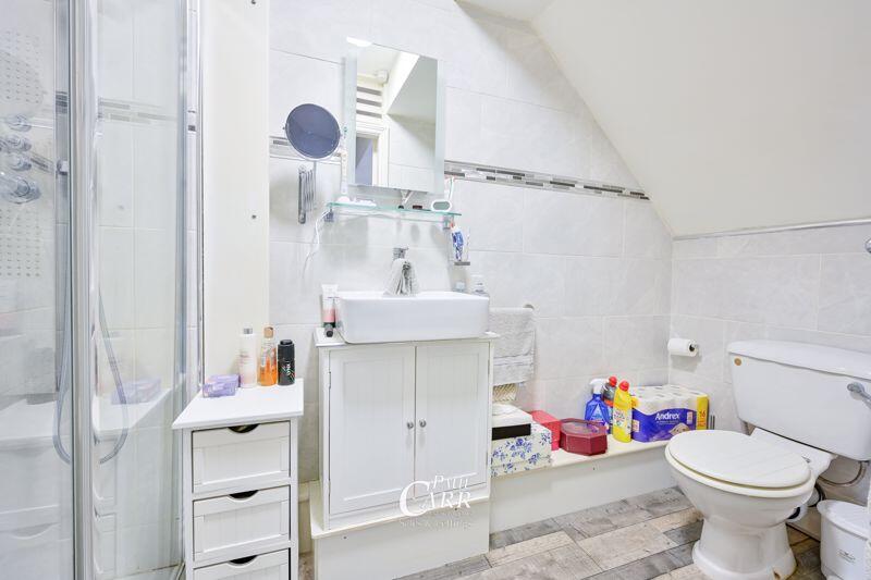 Master En-Suite