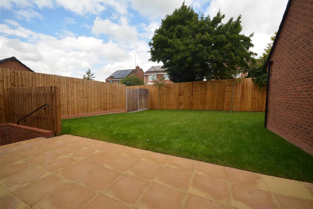 sorrel close 43 garden.JPG