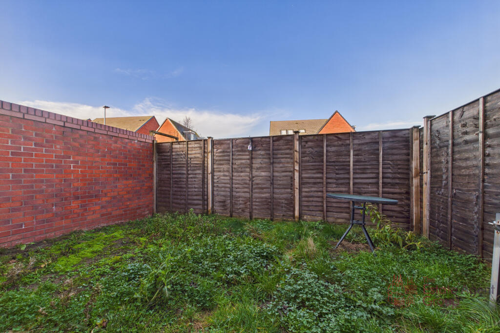 CAM02494G0-PR0074-STILL009