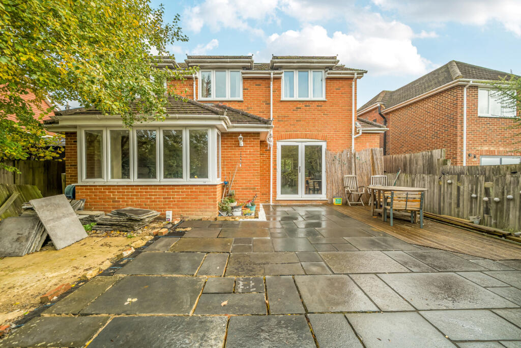 1371229-3-6908b9d...