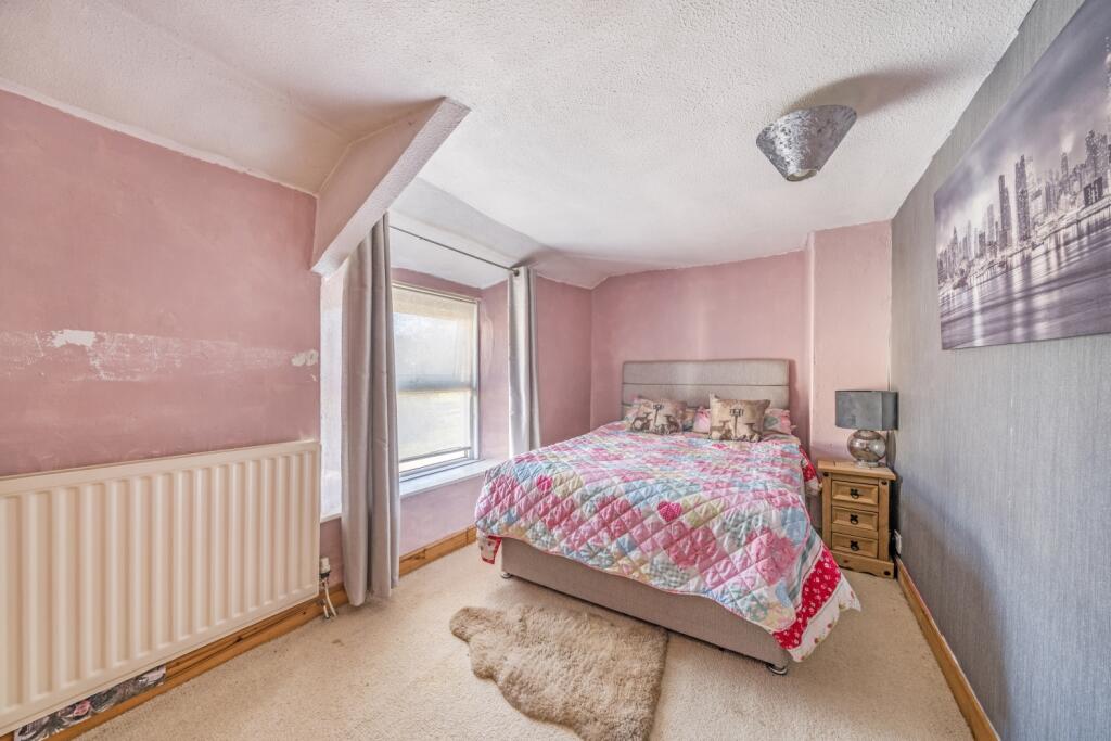 1356098-4-68dba5449abf6