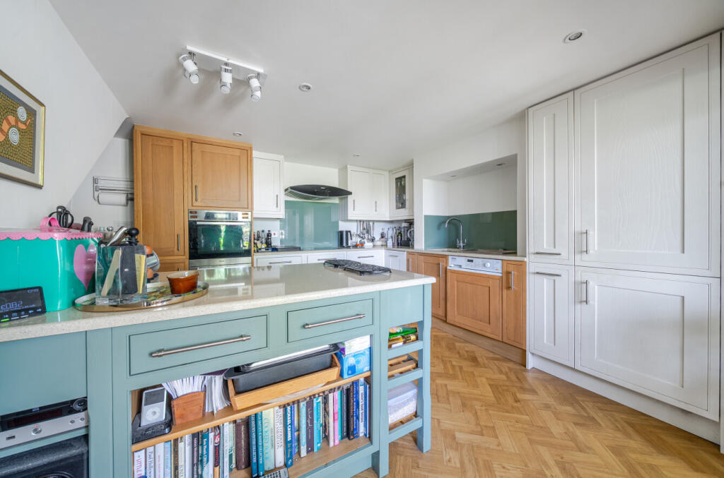 1313881-27-686265...