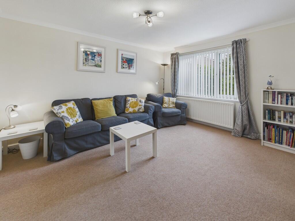 CAM04273G0-PR0194...