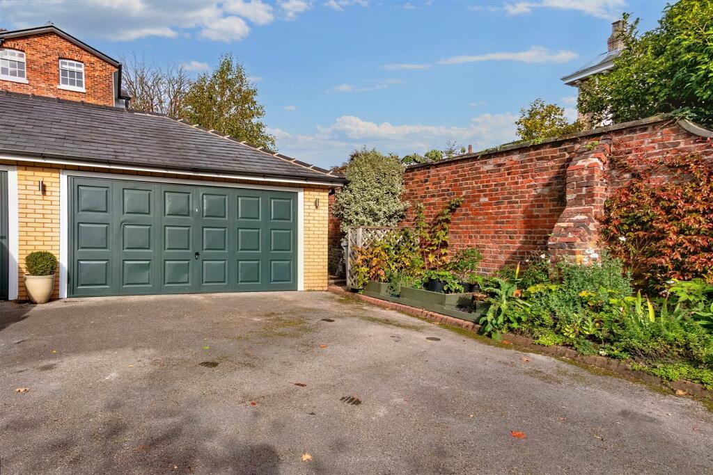 Double Garage