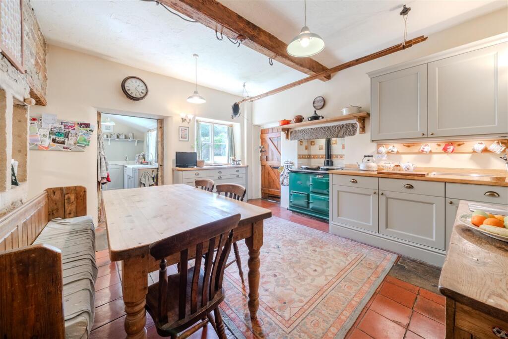 Kitchen-6.jpg
