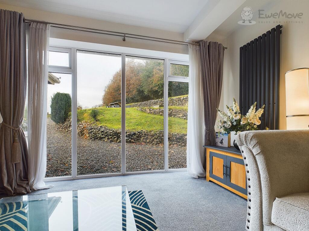 CAM03640G0-PR0025-STILL004