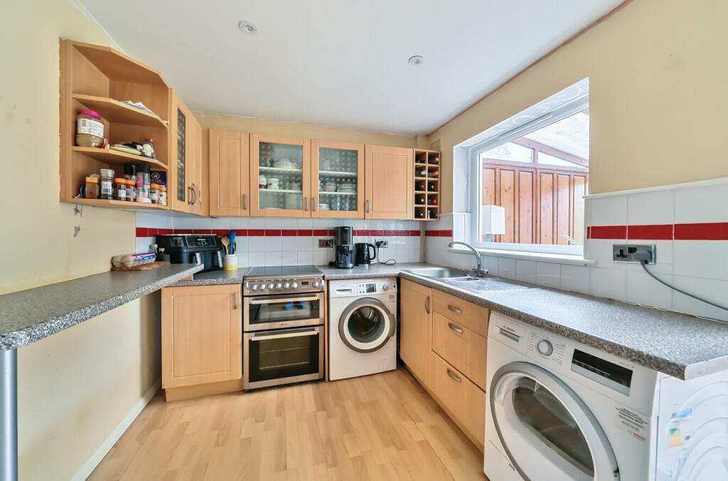 1304436-4-683f171...