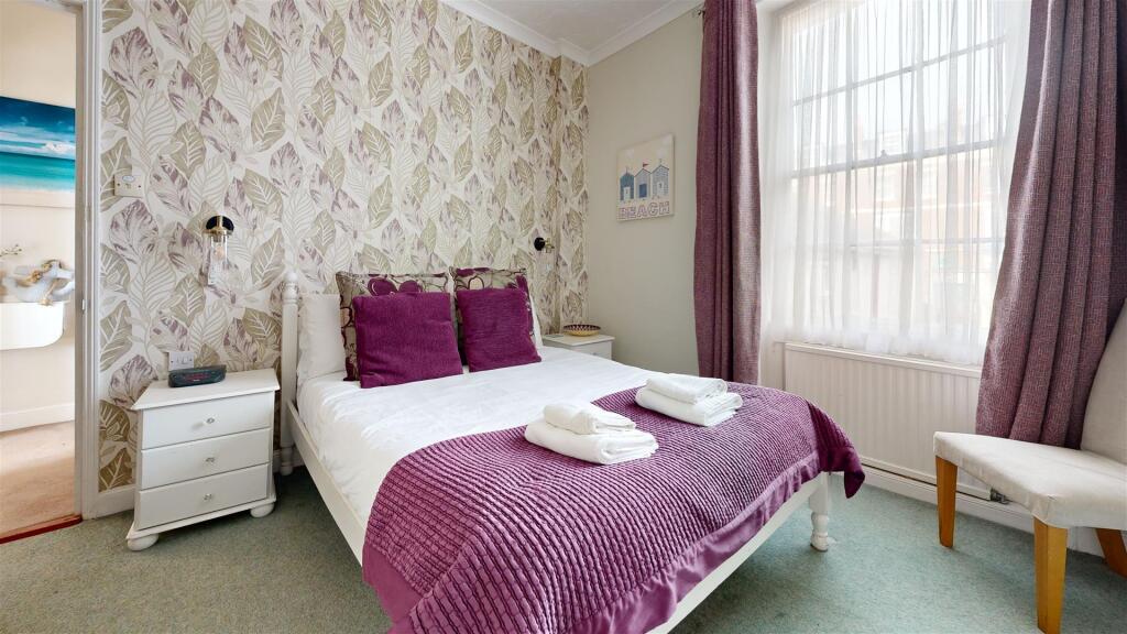 Bedroom (79).jpg
