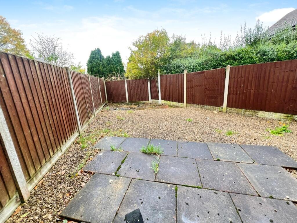 ade5f093-rear 20garden.jpg