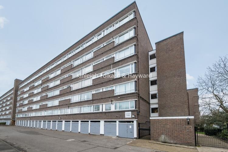 70dda1f2-d354-491...