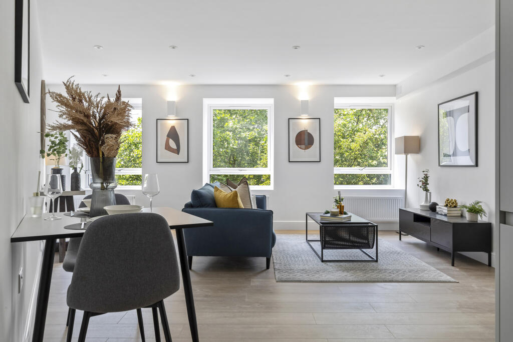 1-Bedroom Show Apartment