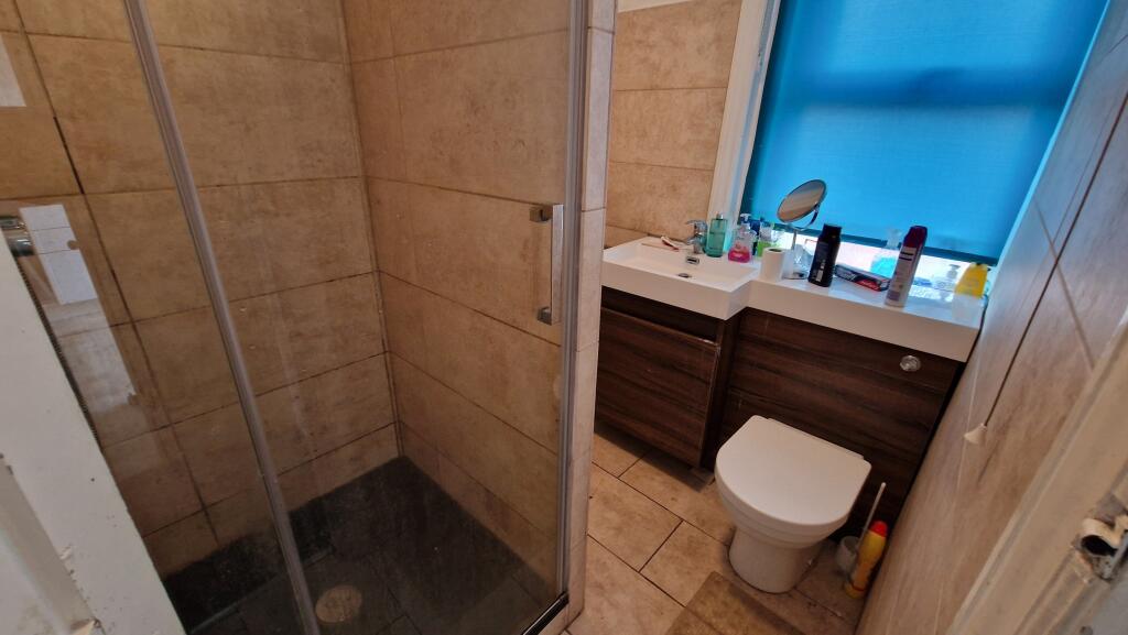 Bathroom2