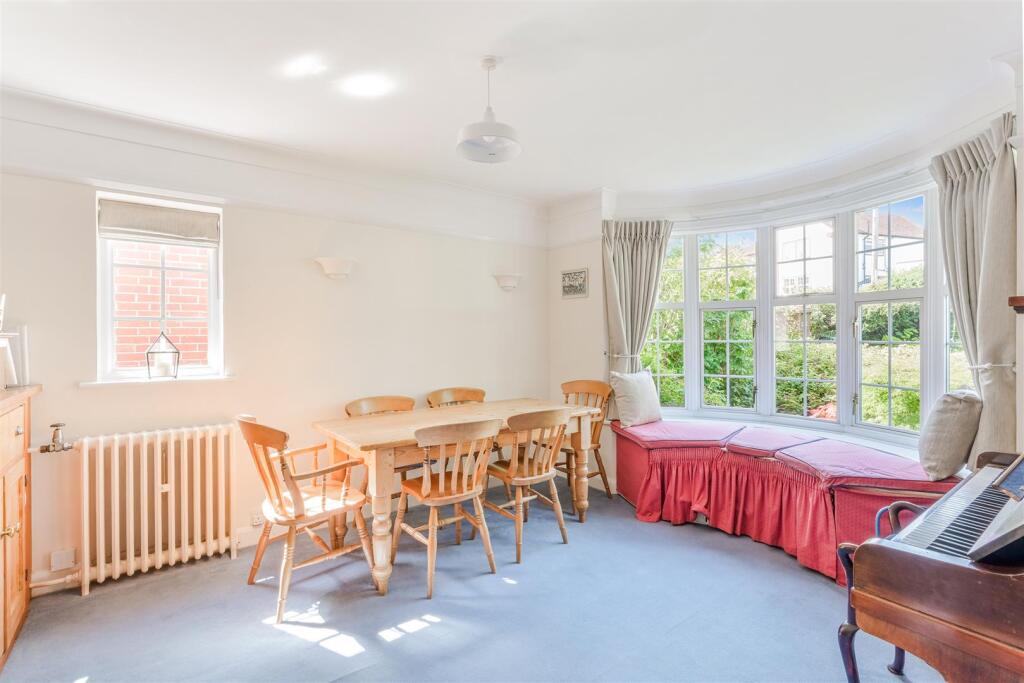 GREEN CURVE, 25 (20).jpg