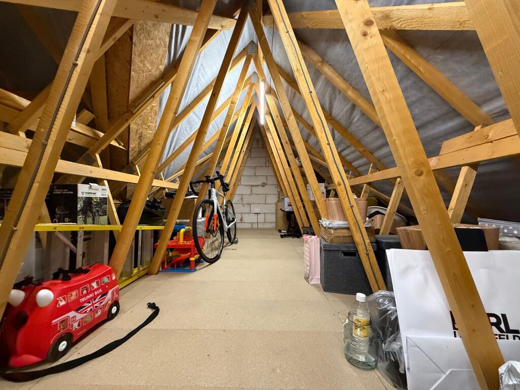 Masterman Place, Uxbridge, UB10