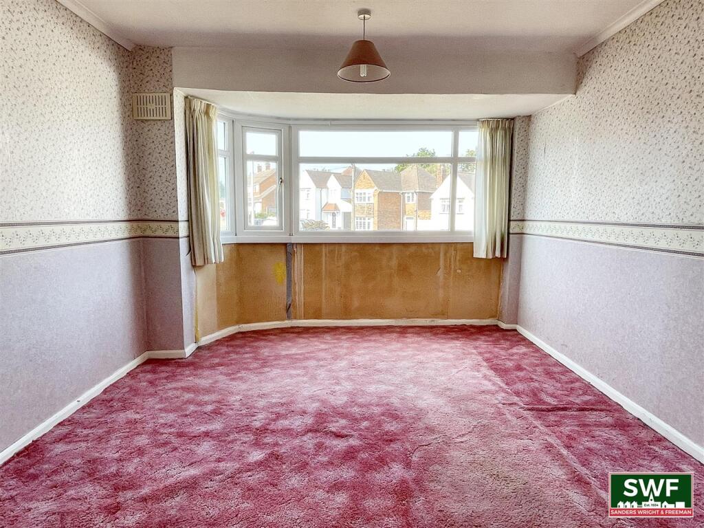 Bedroom1.1.jpg