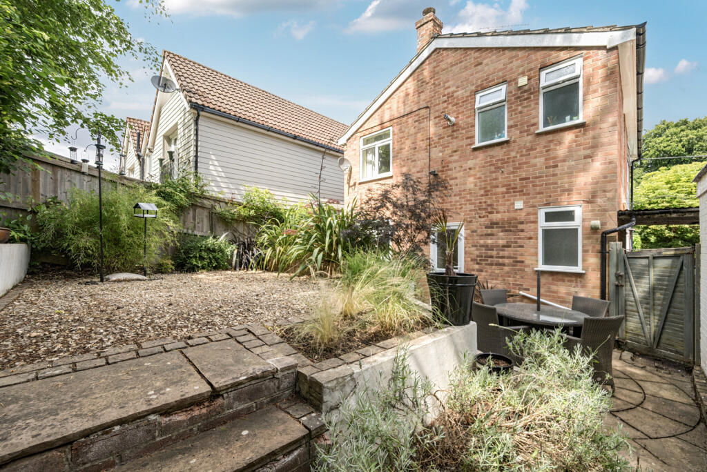 1317473-10-686bd3...