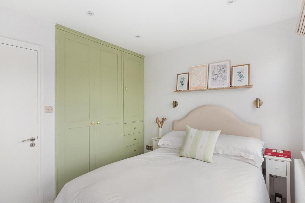 Principal bedroom