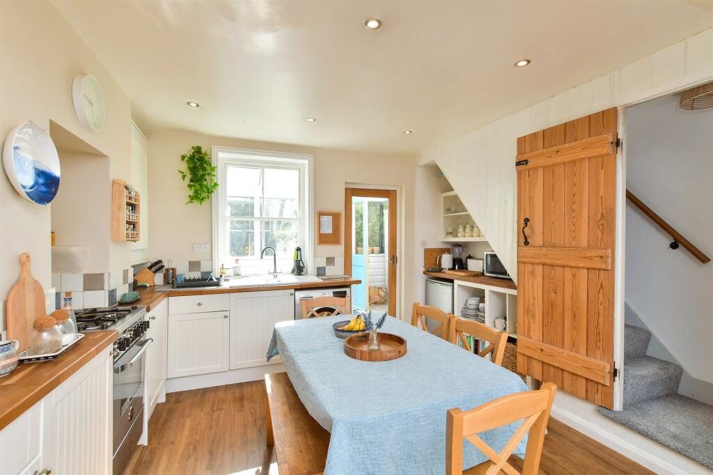 Kitchen/ Lounge/ Diner