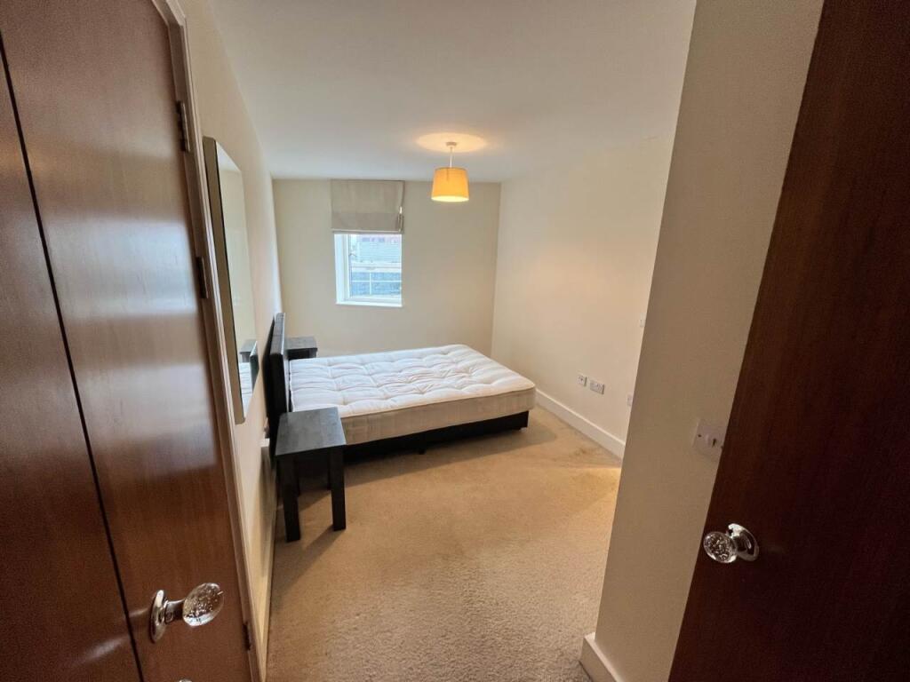 347 Vega-bedroom 2
