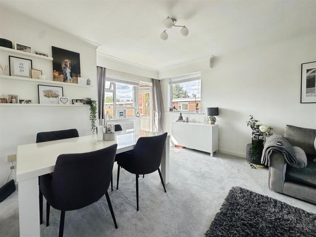 982834ff--4B2F-BCFA-DB301D2D6B83-36958-00000CC4C70