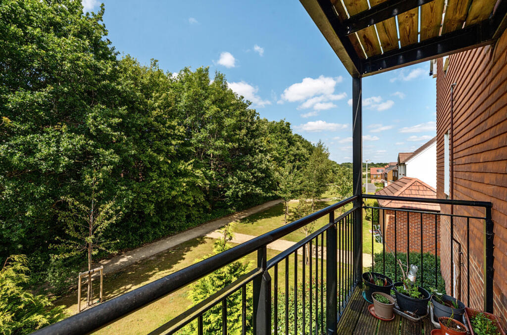 1309834-5-685035b...