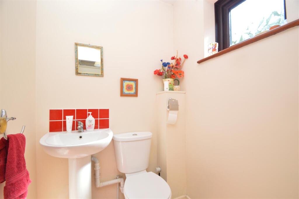 Cloakroom wc