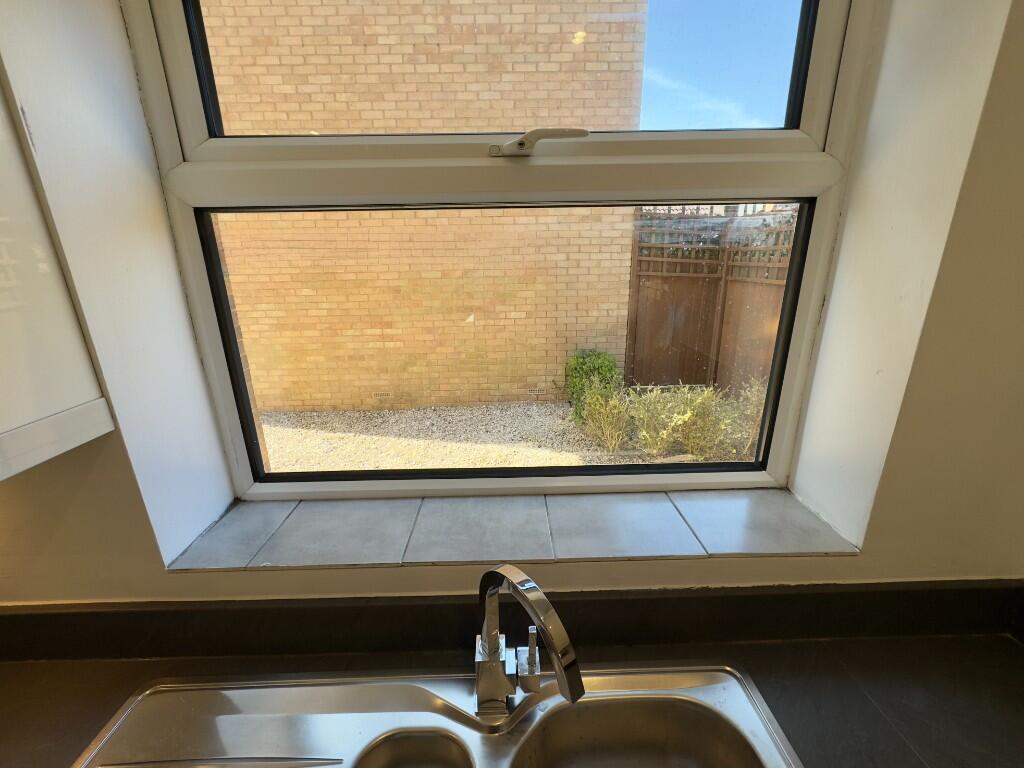 KITCHEN SINK